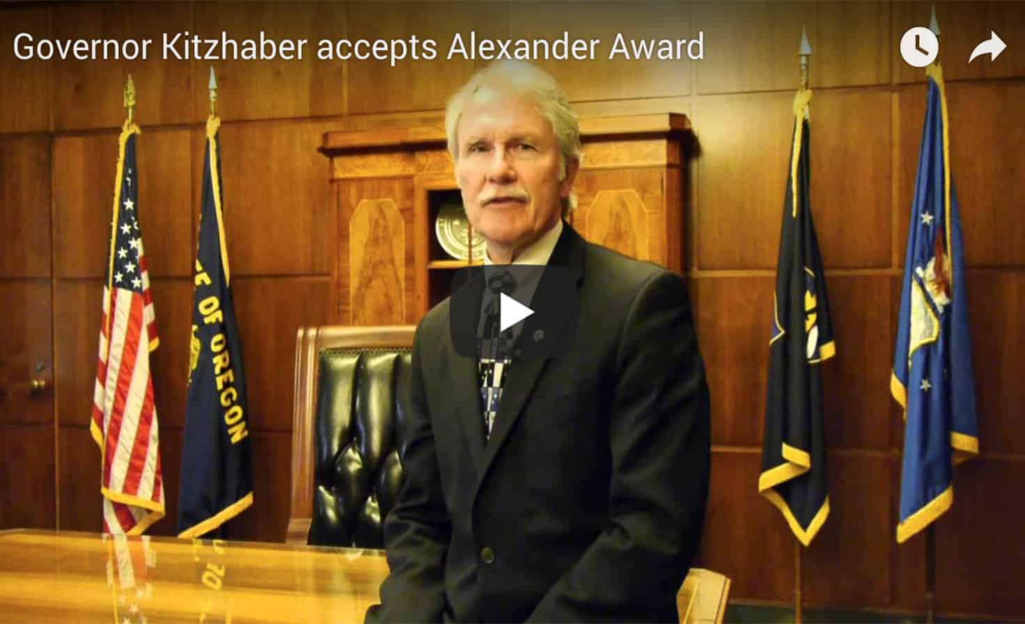 Governor Kitzhaber accepts Alexander Award